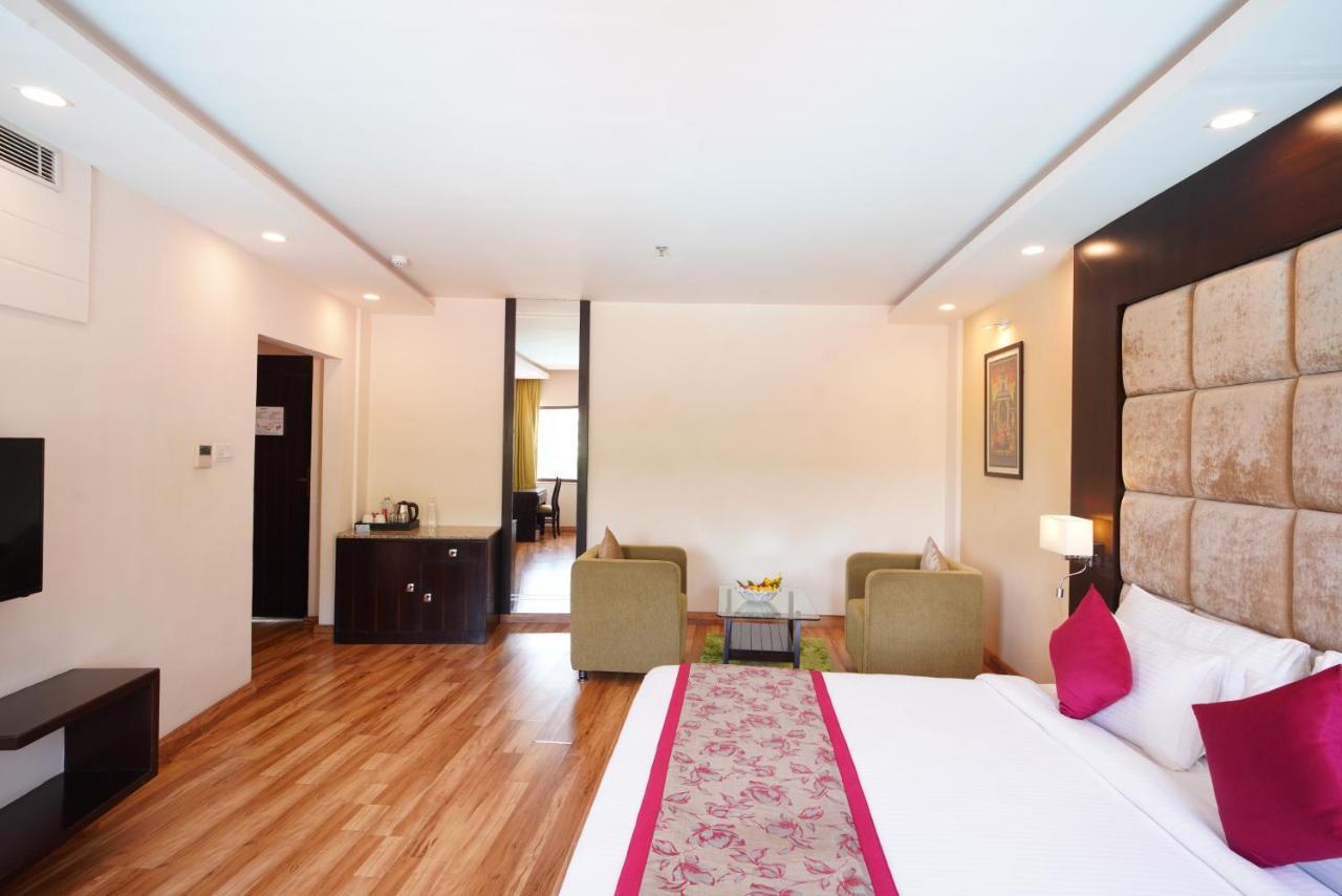 Spectrum Resort, Spa & Residences Udaipur Bagian luar foto