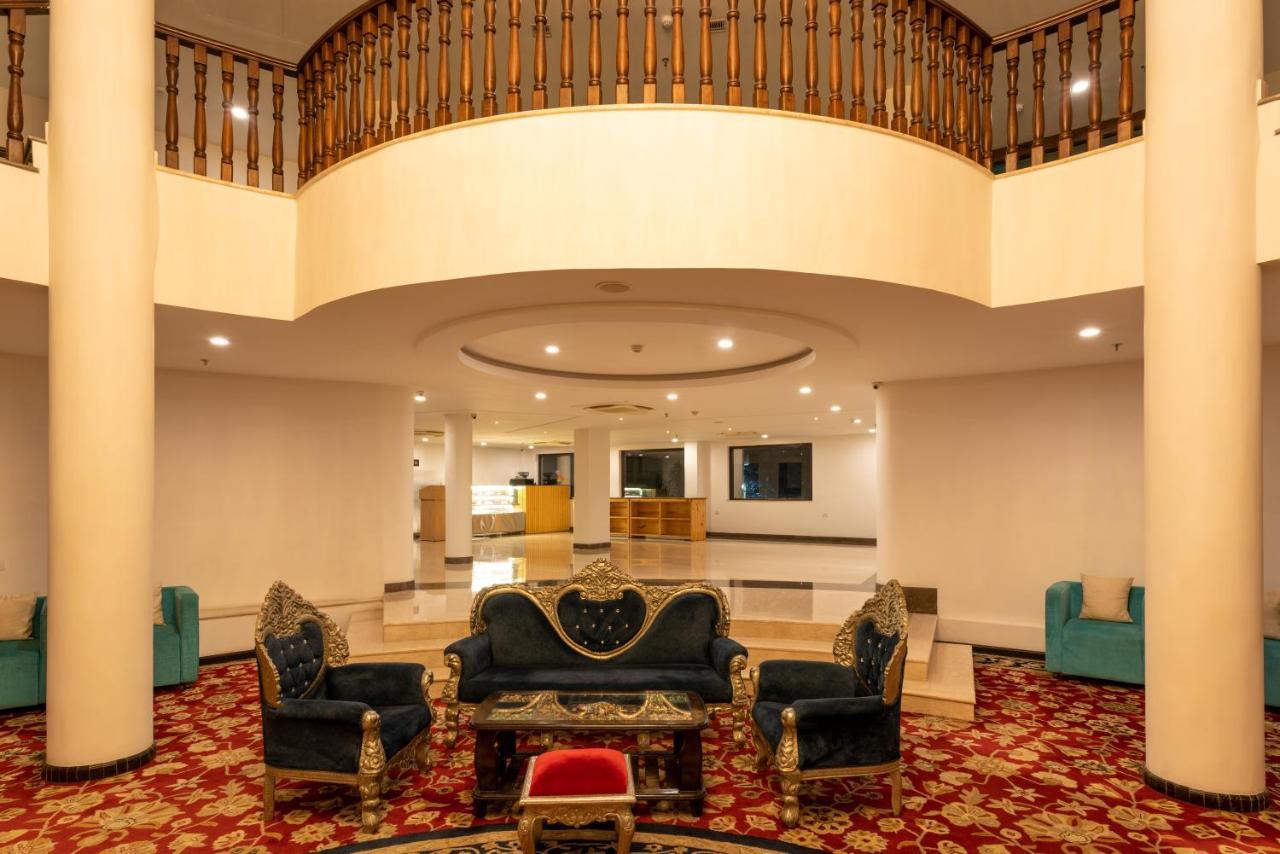 Spectrum Resort, Spa & Residences Udaipur Bagian luar foto