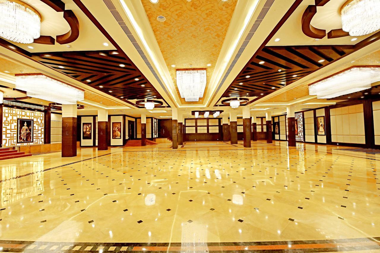 Spectrum Resort, Spa & Residences Udaipur Bagian luar foto